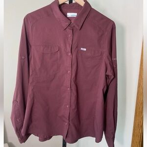 Columbia Omni-Shade Button Up Shirt Women XL Burgundy Hiking Fishing
